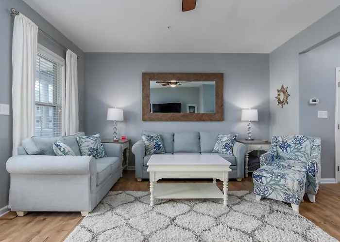 Amazing 4 Bedroom Sunset Island Townhome With Bonus Den!