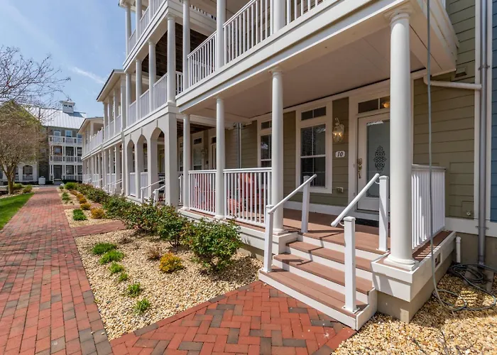 Amazing 4 Bedroom Sunset Island Townhome With Bonus Den! Ferienhaus *
